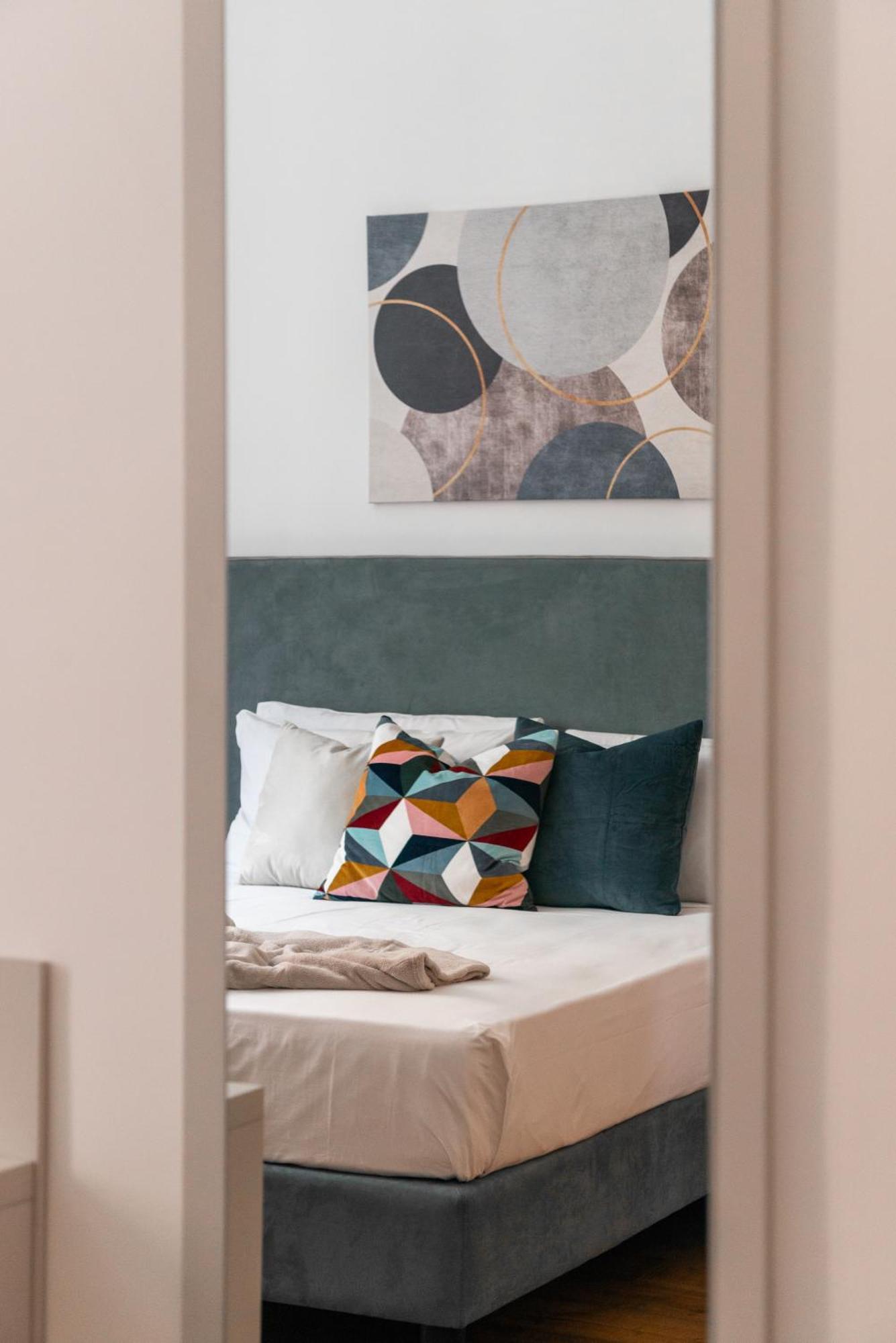 Elegant Haven Re Di Roma By Hostand Apartment Exterior photo